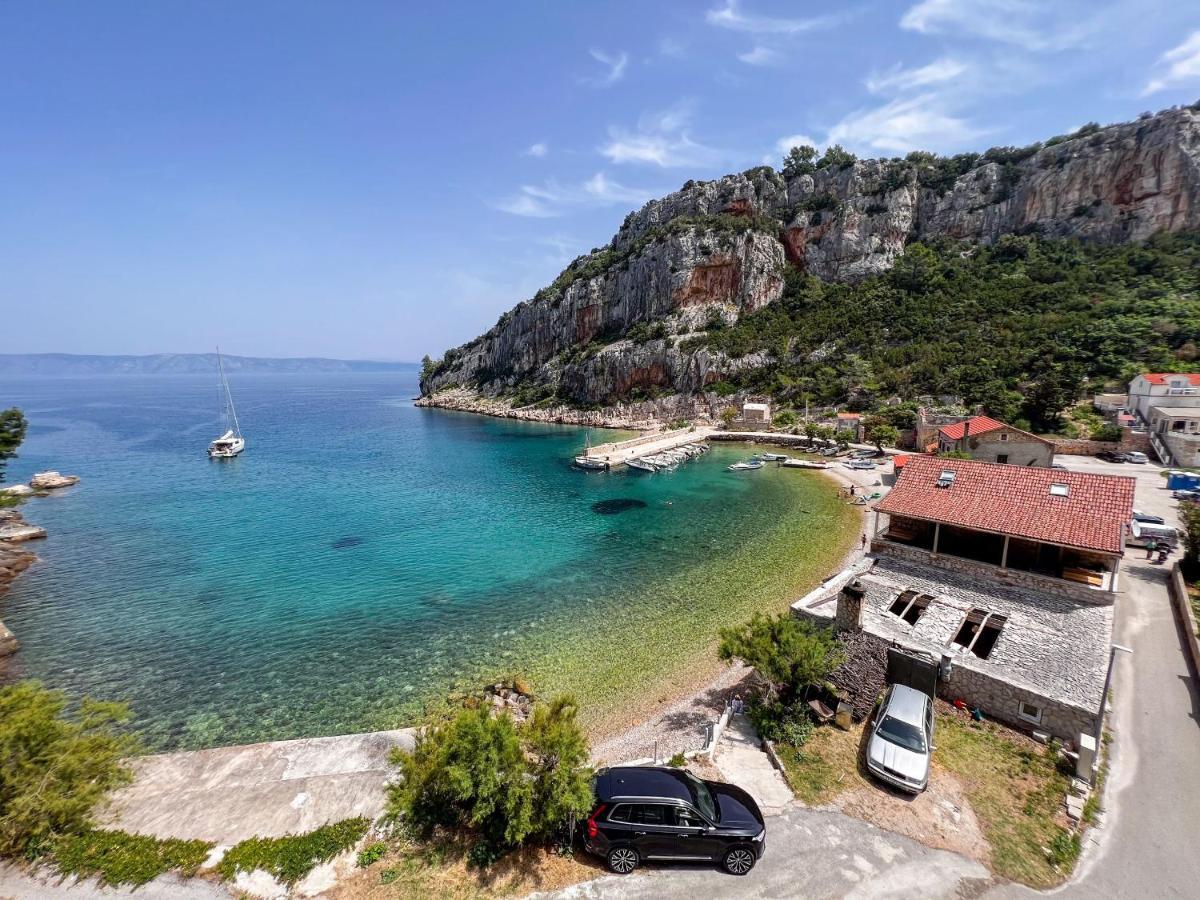 Apartment Cesare 3 Zastražišće 外观 照片