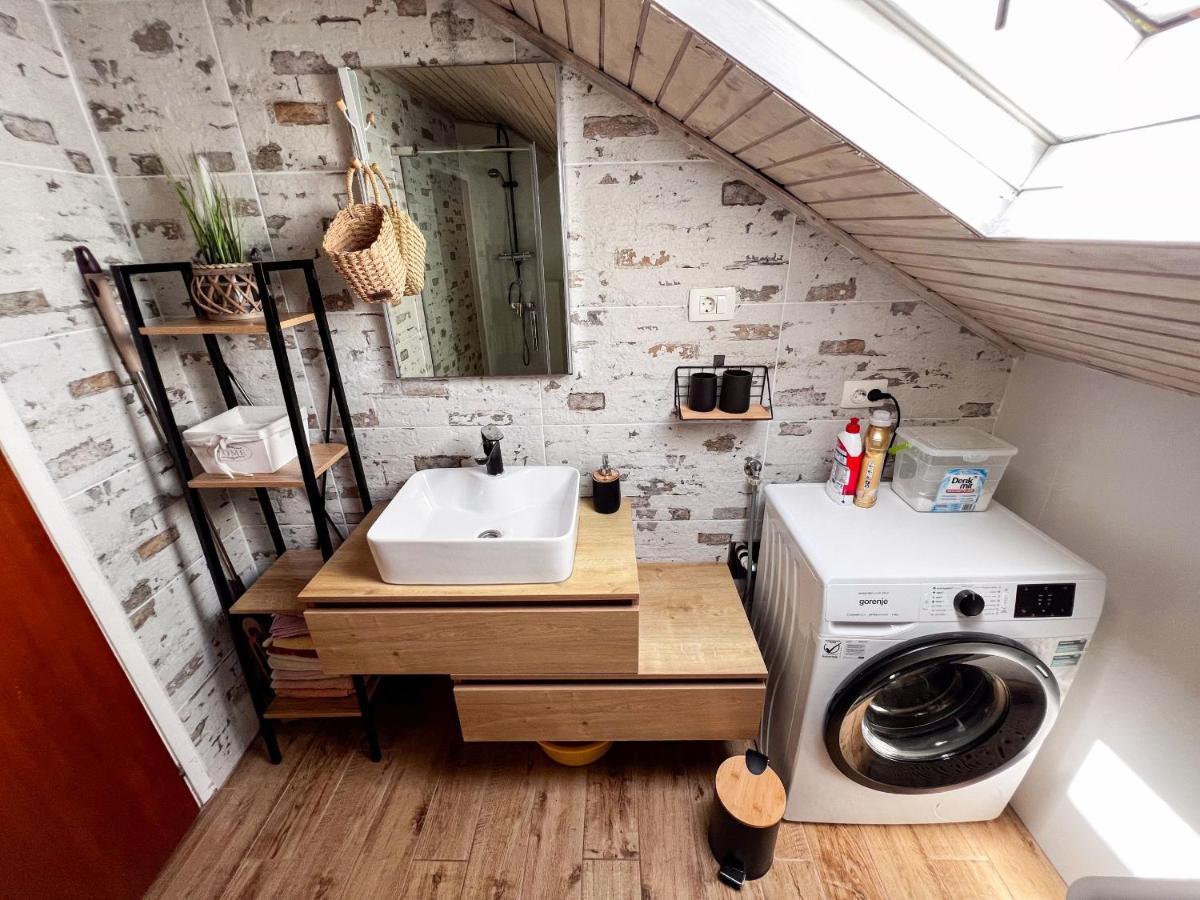 Apartment Cesare 3 Zastražišće 外观 照片