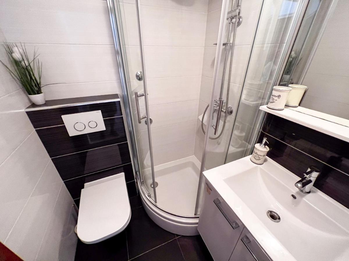 Apartment Cesare 3 Zastražišće 外观 照片