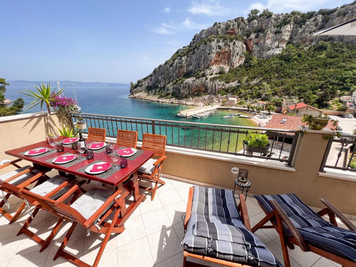 Apartment Cesare 3 Zastražišće 外观 照片