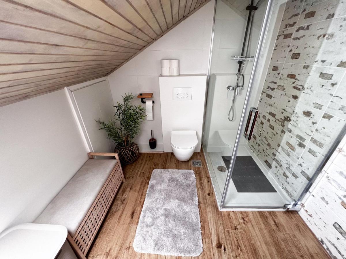 Apartment Cesare 3 Zastražišće 外观 照片