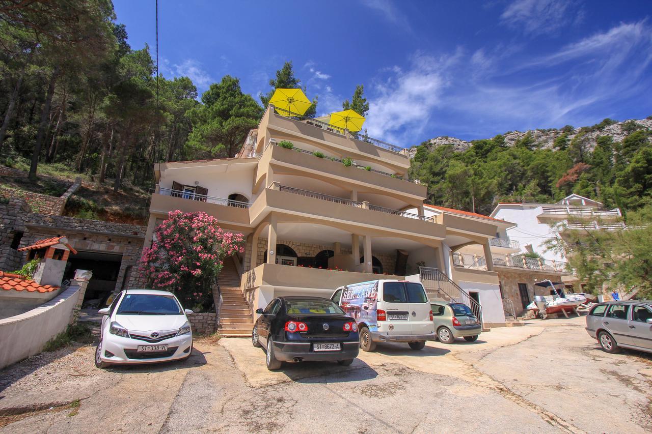 Apartment Cesare 3 Zastražišće 外观 照片